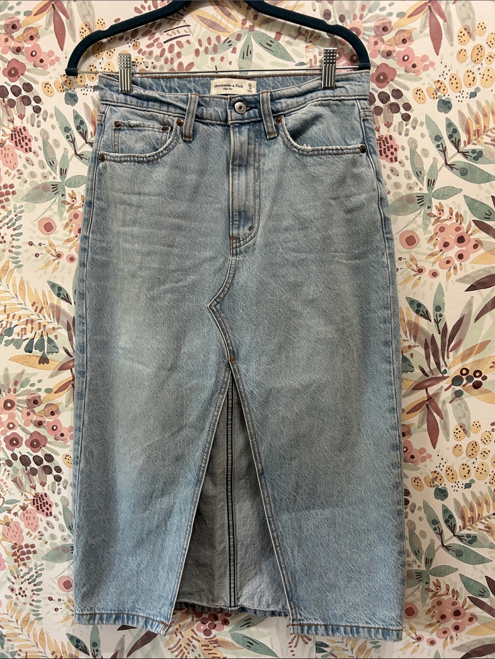 Abercrombie & Fitch Light Wash High Rise Denim MIDI Skirt with Front Slit 26/2